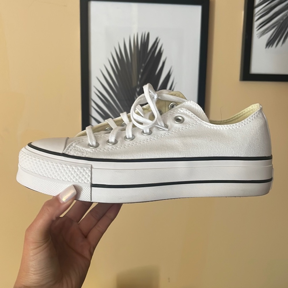 Platform converse